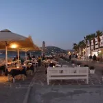 Livadia Seaside 12 Apartment *