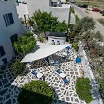 Livadia Seaside 12 *